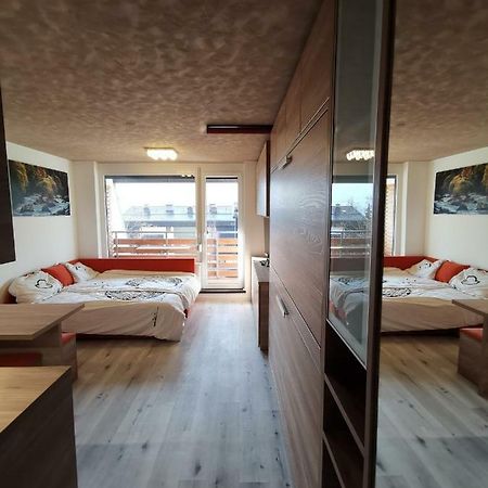 בובק Studio Apartment Jez מראה חיצוני תמונה
