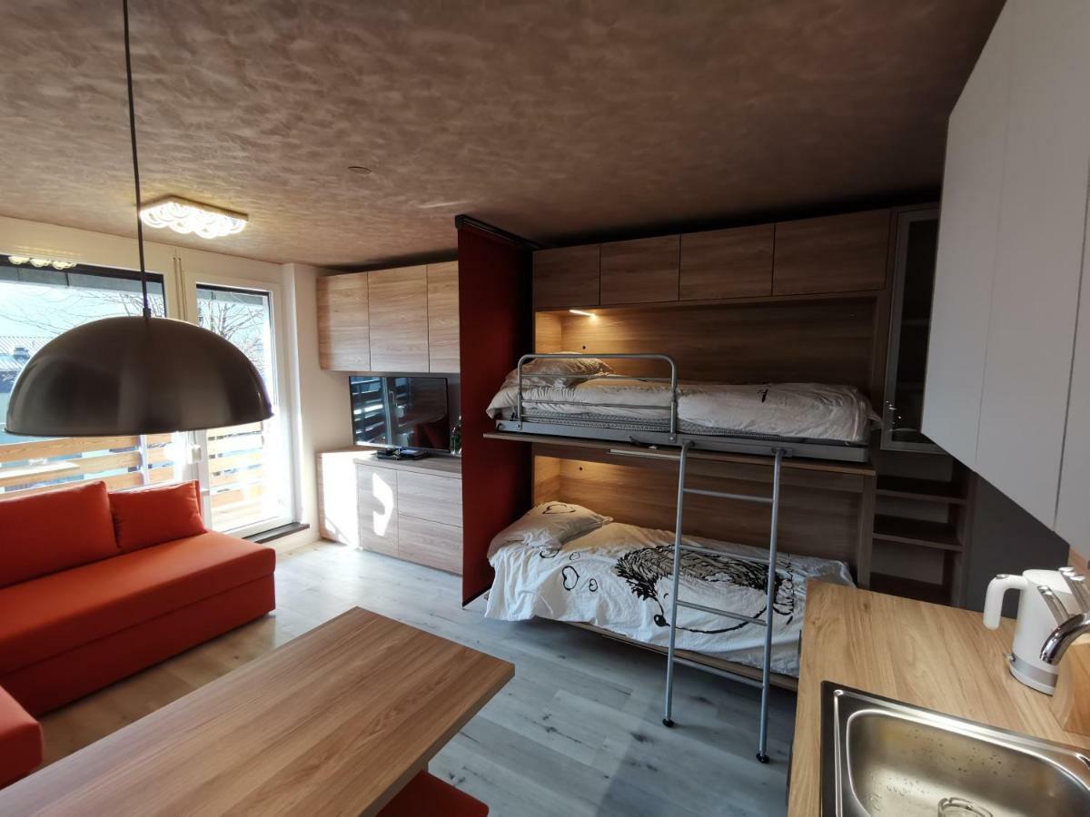 בובק Studio Apartment Jez מראה חיצוני תמונה